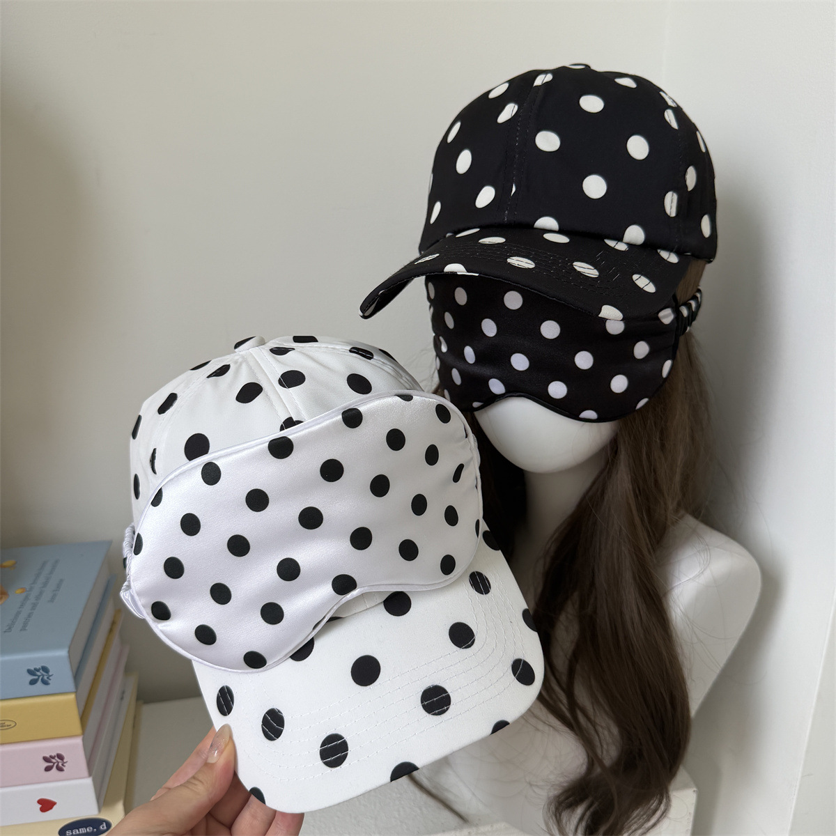 Polka Dot Baseball Cap & Eye M - Travel Accessories Kit For Women 评论和价格