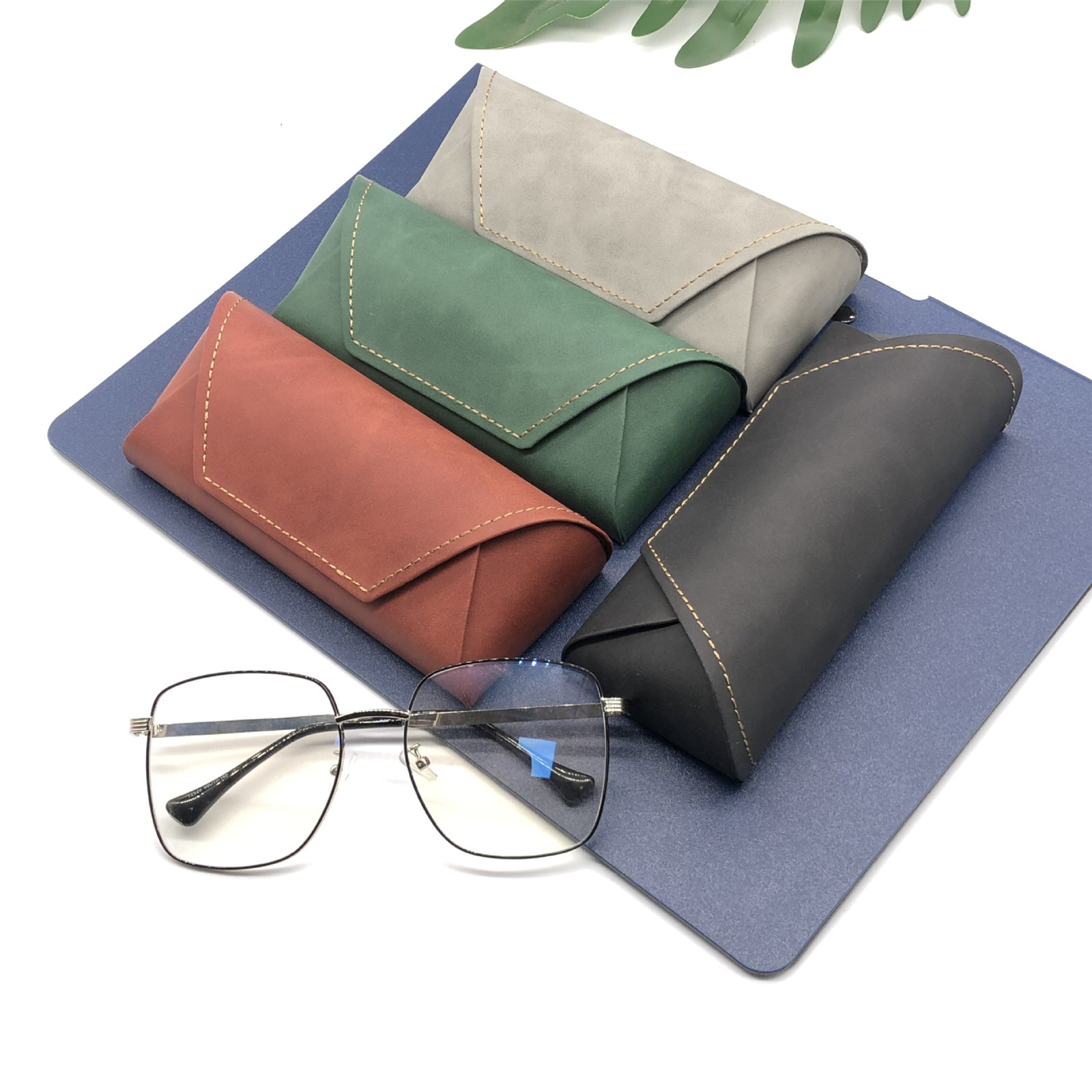 Spectacle Case Pu+Metal Eyewea - Travel Accessories Ideas 评论和价格