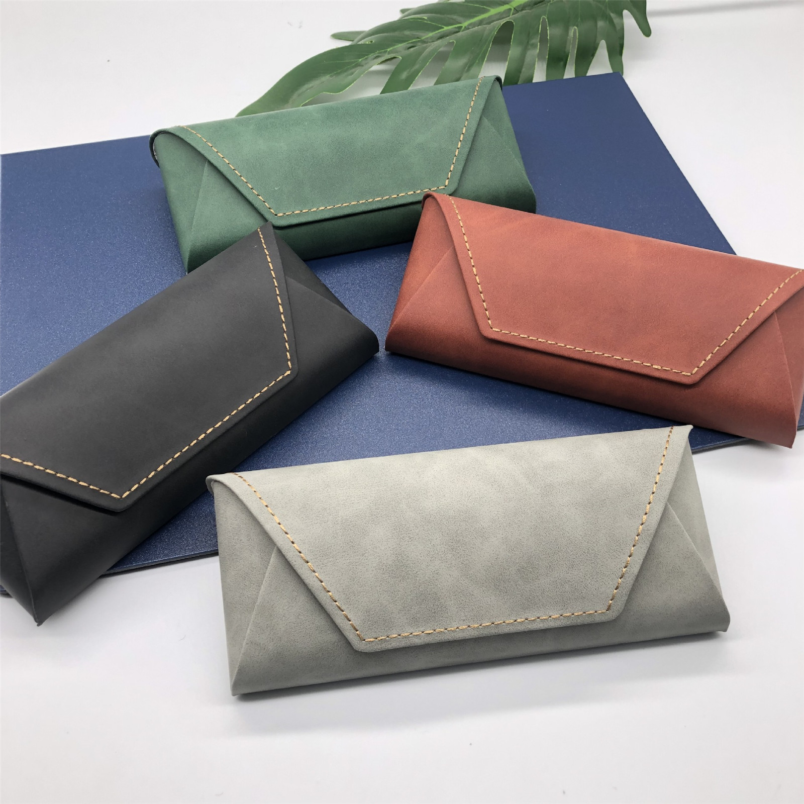 Spectacle Case Pu+Metal Eyewea - Travel Accessories Ideas 评论和价格