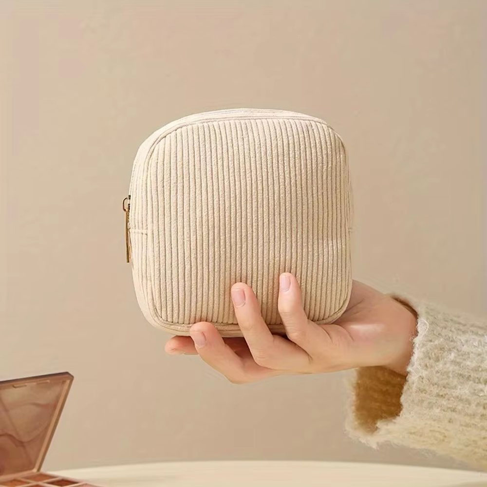 Large Capacity Sanitary Pads B - Cable Organizer Travel 评论和价格