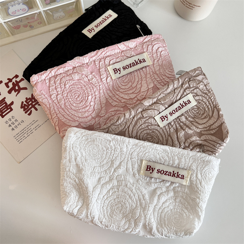 French Embossed Flowers Travel - Travel Accessories Kit For Women 评论和价格