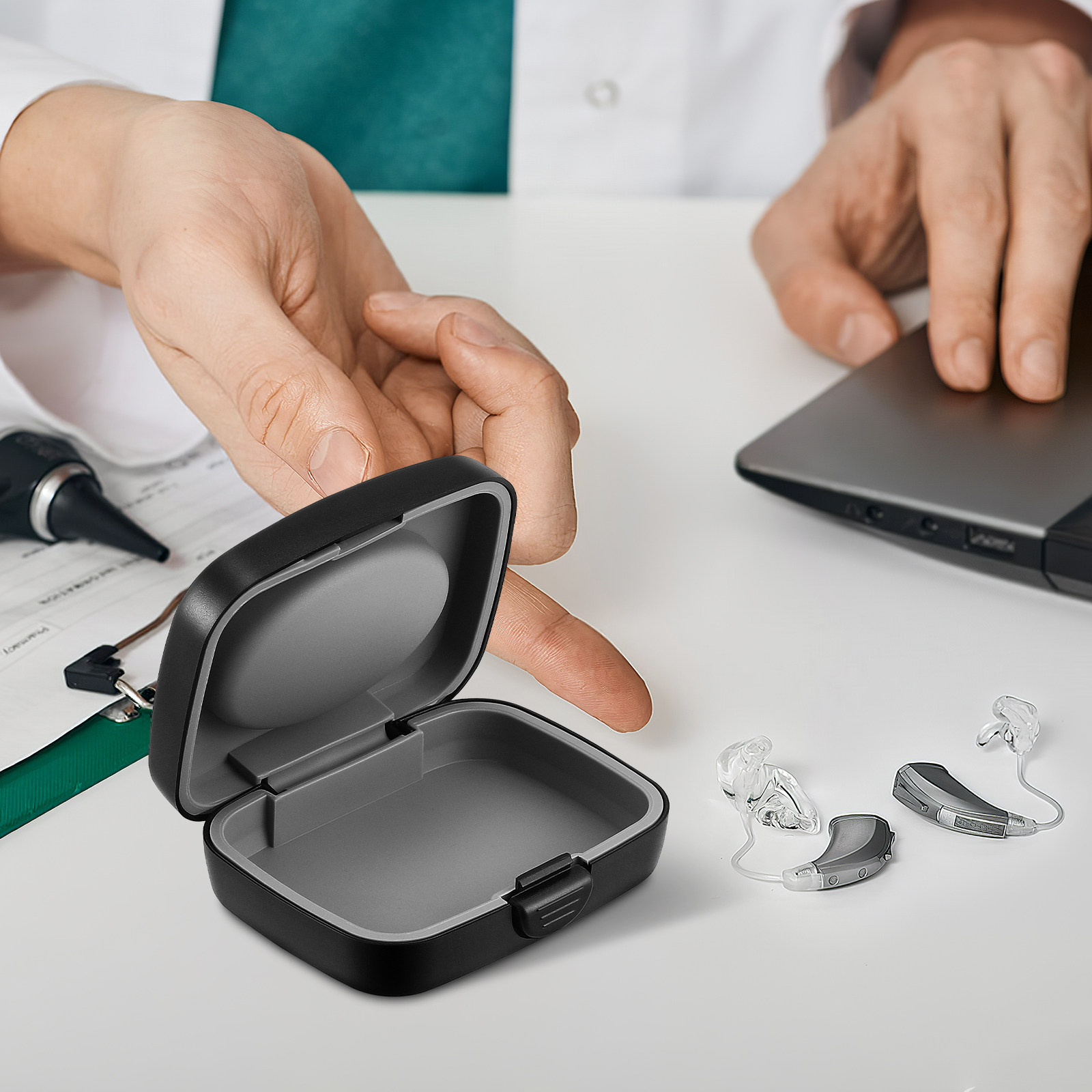 Compact Waterproof Hearing Aid - Travel Accessories Box 评论和价格