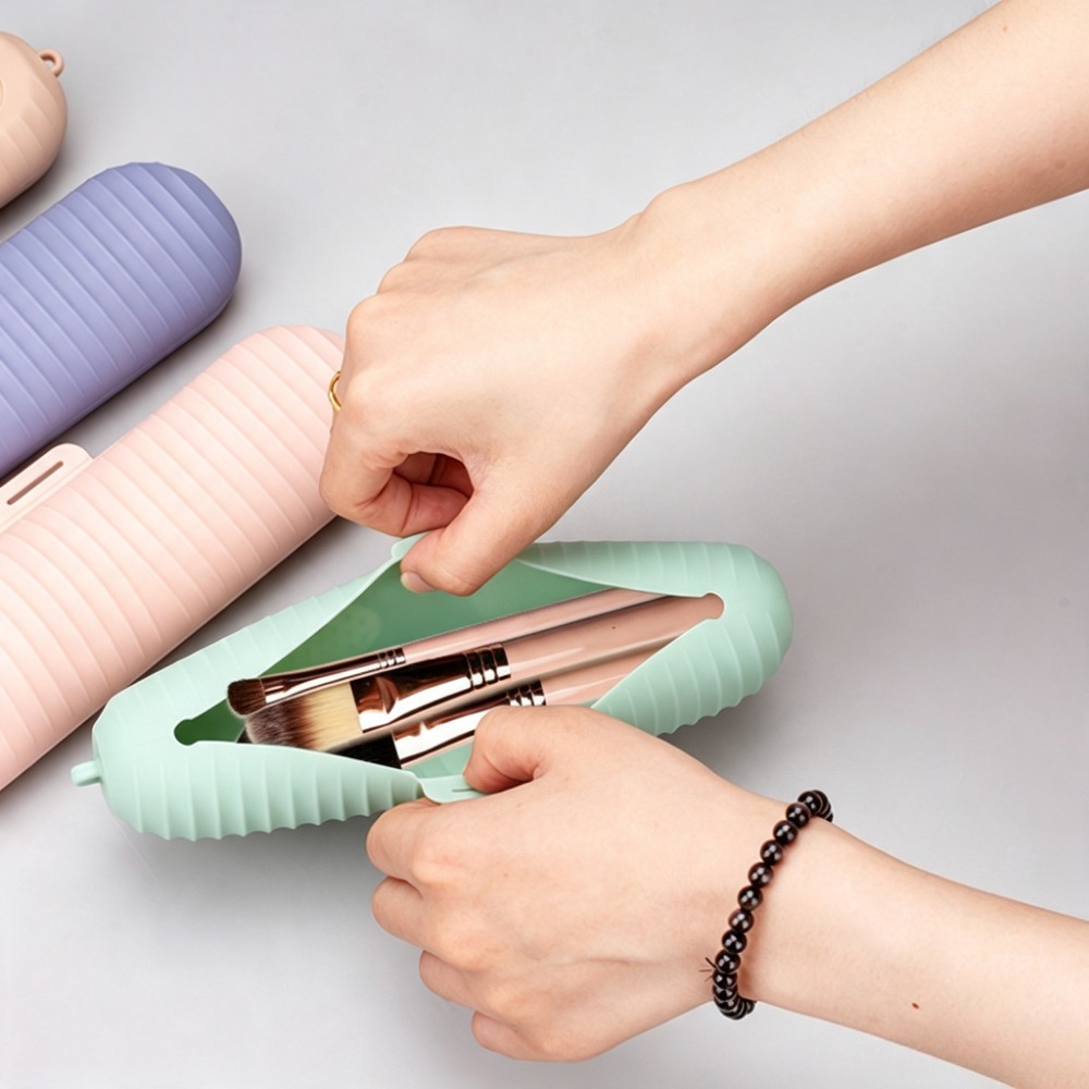 Portable Silicone Makeup Brush - Travel Accessories Organizer Case 评论和价格